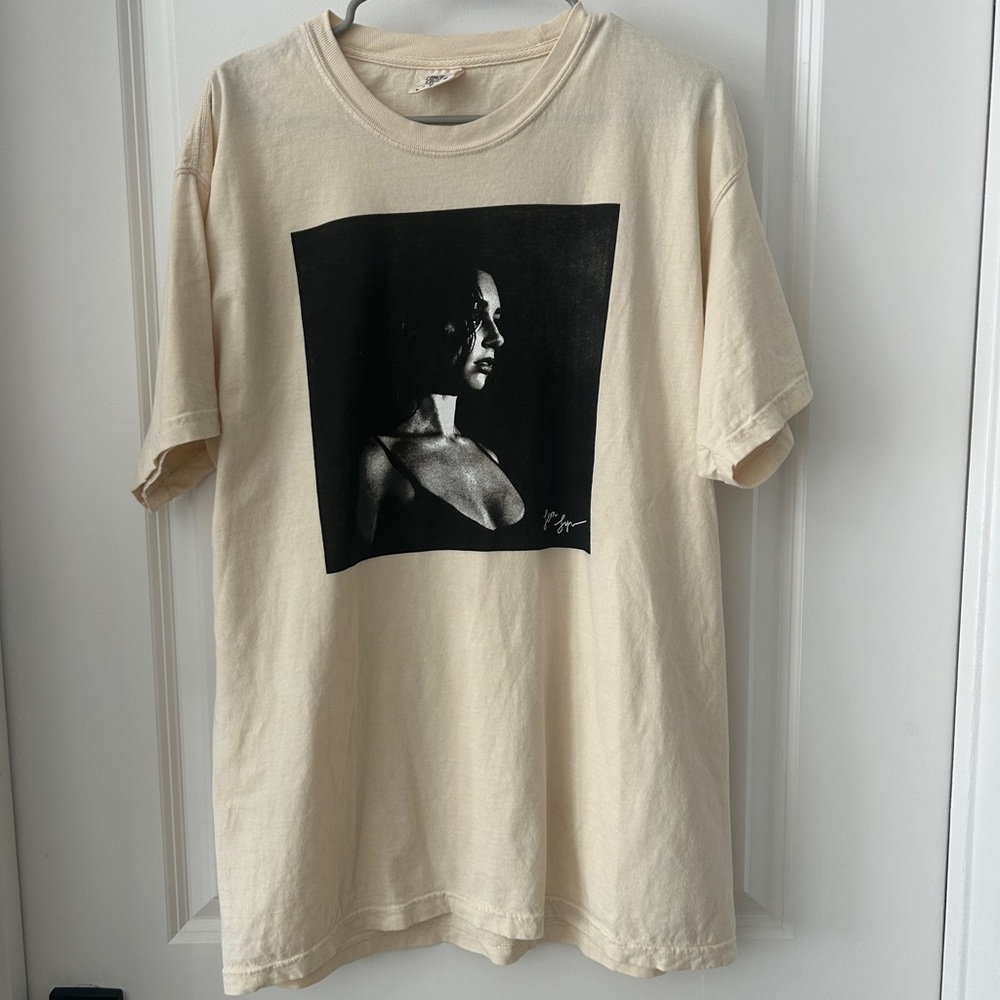 Lera Lynn Cream Graphic Tee